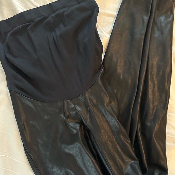 Spanx Maternity Faux Leather Leggings | Sz Medium - Picture 5 of 5